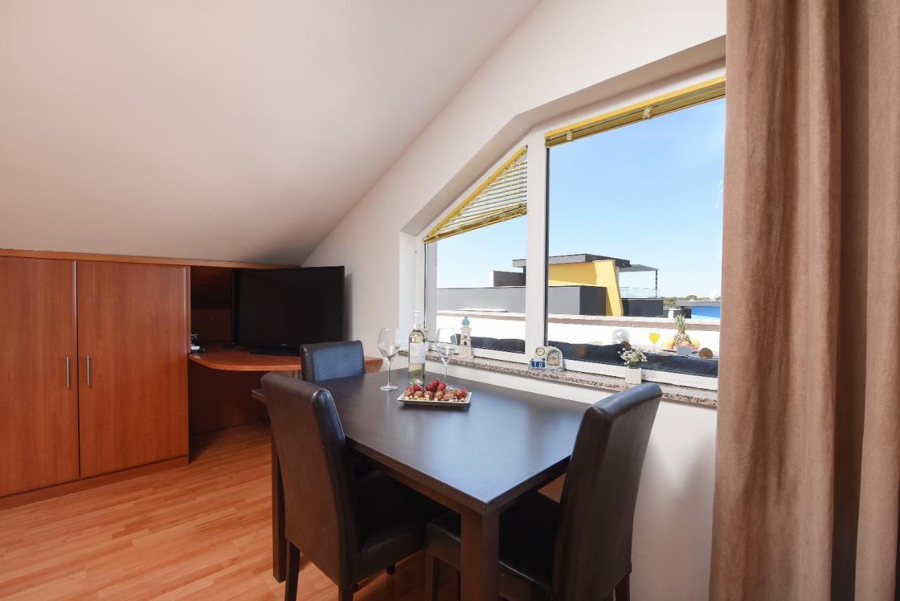 Sunset Beach Suites Kožino Eksteriør billede